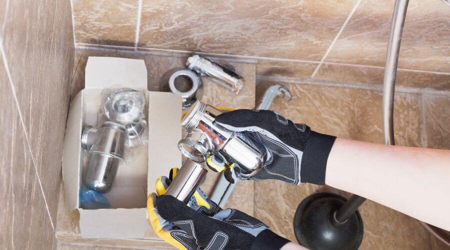 Professional gutter cleaning in Middle River, MD